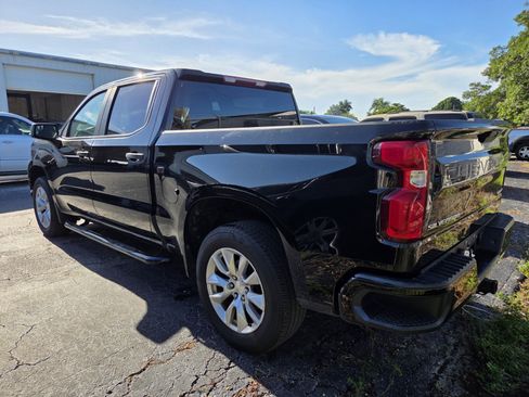 Used 2021 Chevrolet Silverado 1500 Custom AWD/4WD image 5