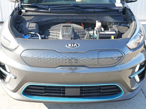 Used 2020 Kia Niro EX w/ Cold Weather Package image 7