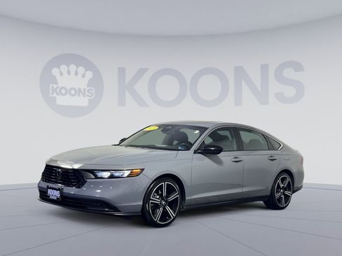 Used 2023 Honda Accord Sport image 1