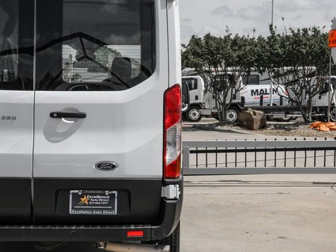 Used 2021 Ford Transit 250 Medium Roof image 42