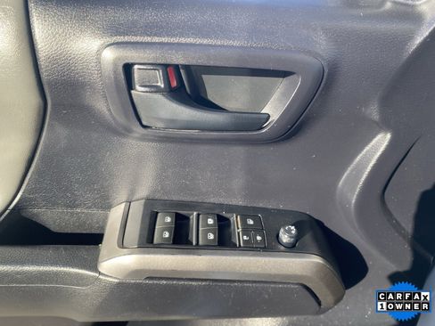 Used 2021 Toyota Tacoma SR5 image 23