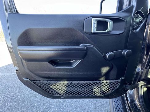 Used 2021 Jeep Gladiator Sport w/ Trailer Tow Package image 28