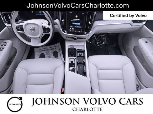 Certified 2025 Volvo V60 B5 Cross Country Plus AWD/4WD image 11