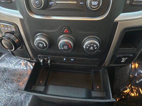 Used 2016 RAM 1500 Lone Star RWD image 32