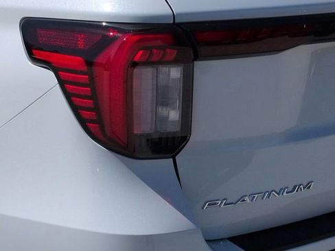 New 2026 Ford Explorer Platinum image 12