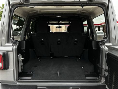 Used 2023 Jeep Wrangler Unlimited Sport AWD/4WD image 33