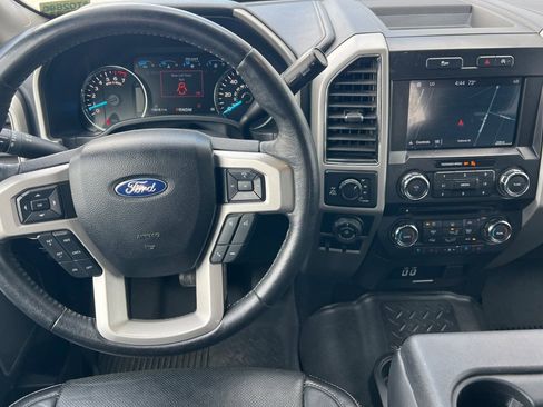 Used 2018 Ford F150 Lariat w/ Max Trailer Tow Package AWD/4WD image 14