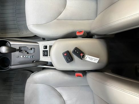 Used 2009 Toyota RAV4 Limited image 21