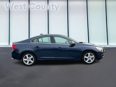Used 2013 Volvo S60 T5 image 2