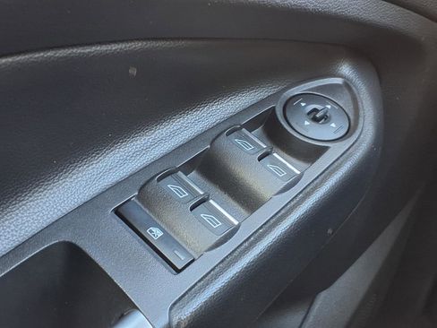 Used 2019 Ford Escape SEL image 21