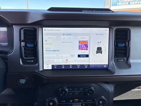 Used 2023 Ford Bronco Outer Banks image 19