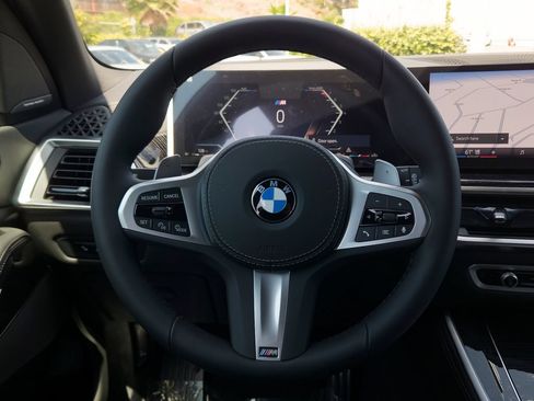 New 2026 BMW X5 xDrive40i w/ M Sport Package AWD/4WD image 15