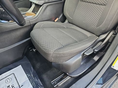 Used 2019 GMC Acadia SLE w/ LPO, Floor Liner Package FWD image 33