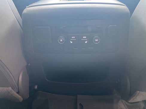 Used 2019 GMC Yukon Denali w/ Denali Ultimate Package image 41