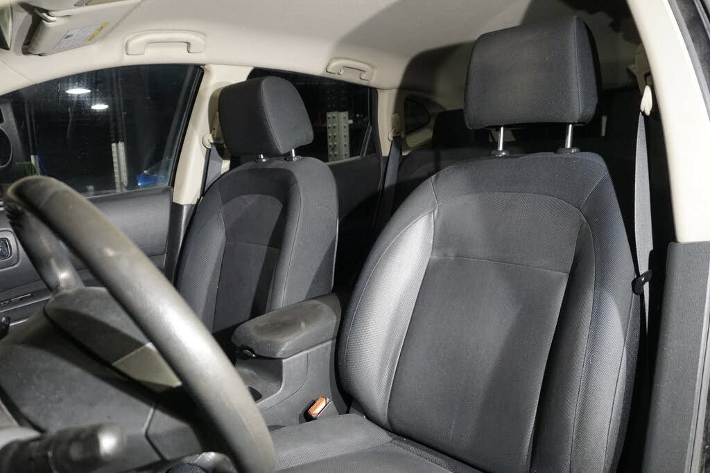 Used 2013 Nissan Rogue S w/ Special Edition Pkg AWD/4WD image 10