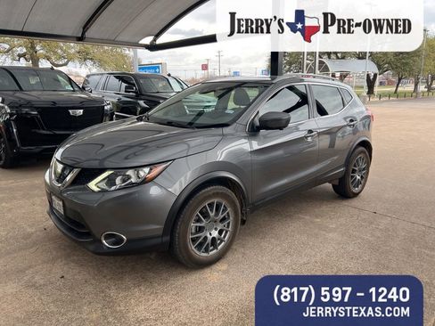 Used 2018 Nissan Rogue Sport SL w/ SL Premium Package image 1