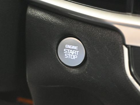 Used 2025 Kia Sorento S w/ Panoramic Sunroof Package FWD image 14