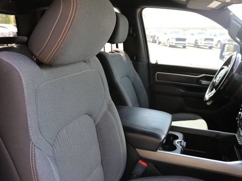 Used 2021 RAM 1500 Lone Star AWD/4WD image 18