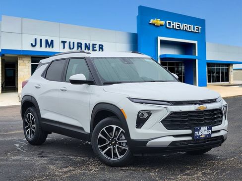 New 2026 Chevrolet TrailBlazer LT FWD image 1