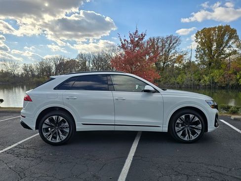 Used 2025 Audi Q8 Premium Plus image 5