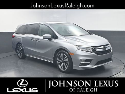 Used 2019 Honda Odyssey Elite image 3