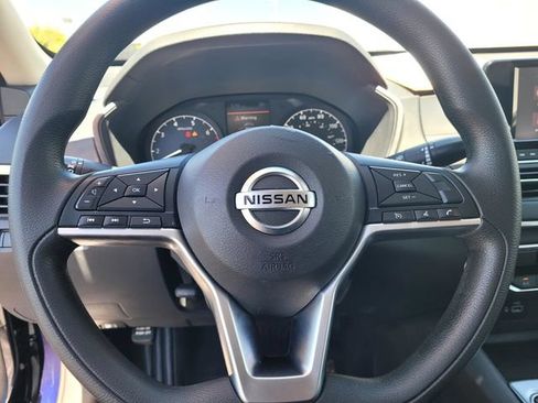 Used 2022 Nissan Altima 2.5 S FWD image 30