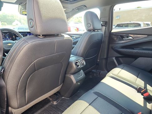 Used 2025 Chevrolet Blazer EV LT image 25