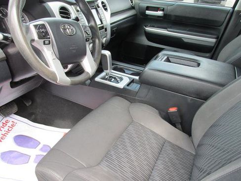 Used 2017 Toyota Tundra SR5 w/ TRD Off Road Package AWD/4WD image 8