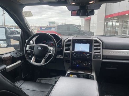 Used 2017 Ford F350 Lariat w/ Lariat Ultimate Package image 9