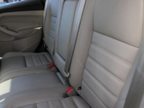 Used 2017 Ford Escape Titanium FWD image 22