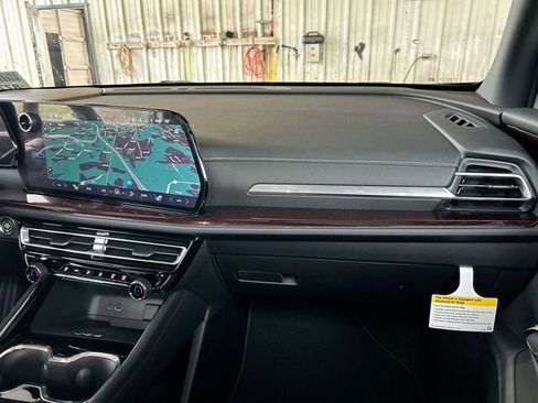 New 2026 Chevrolet Traverse Z71 AWD/4WD image 29