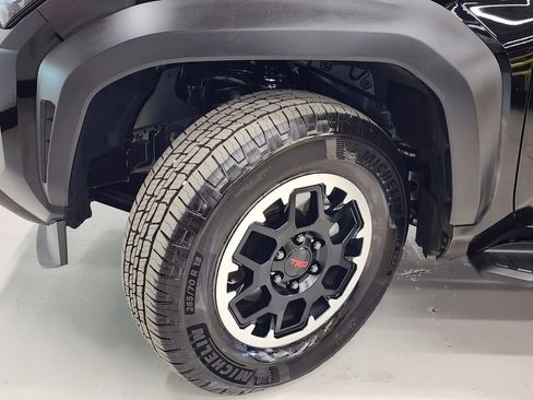 Used 2025 Toyota 4Runner 4WD image 39