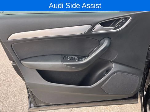 Used 2018 Audi Q3 2.0T Premium Plus w/ Premium Plus Package AWD/4WD image 12