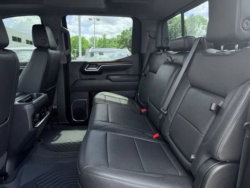 Used 2025 Chevrolet Silverado 1500 LT Trail Boss w/ Convenience Package II AWD/4WD image 23