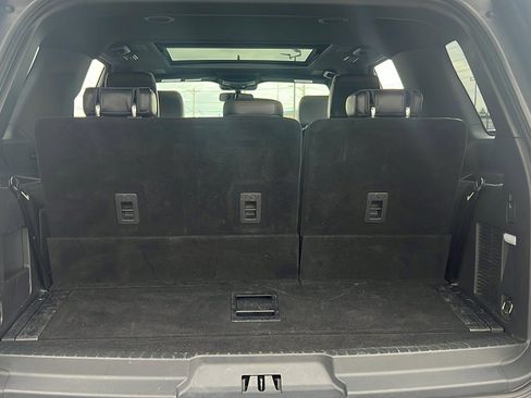 Used 2022 Ford Expedition Platinum image 38