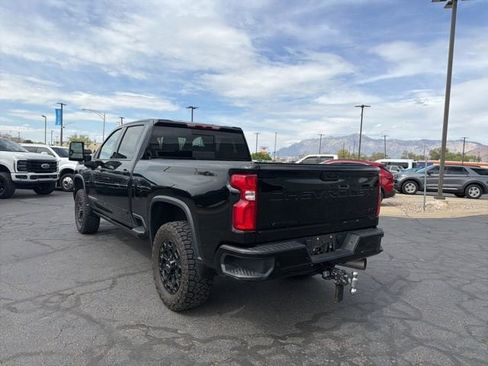 Used 2024 Chevrolet Silverado 2500 High Country w/ Midnight Edition image 9
