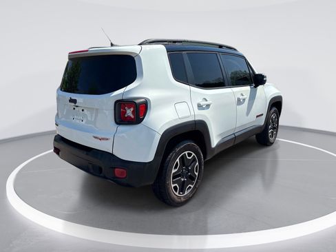 Used 2016 Jeep Renegade Trailhawk w/ Popular Equipment Group image 8