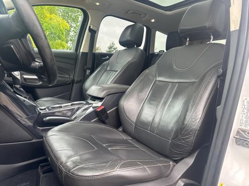Used 2013 Ford Escape Titanium w/ Parking Technology Pkg AWD/4WD image 14