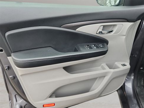 Used 2017 Honda Pilot EX-L image 14