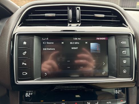 Used 2017 Jaguar F-PACE Prestige image 49