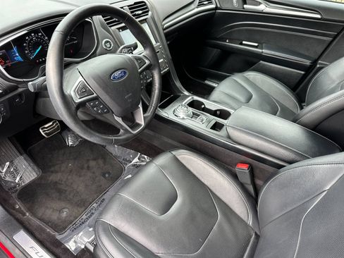 Used 2017 Ford Fusion Titanium FWD image 9