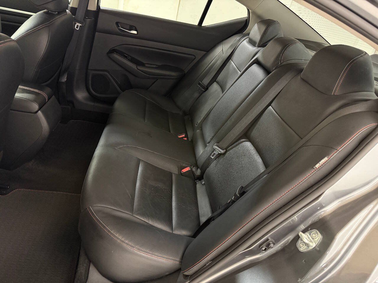 Used 2024 Nissan Altima 2.5 SR w/ SR Premium Package FWD image 37
