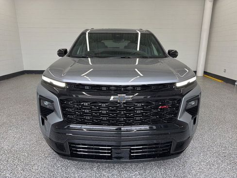 Used 2026 Chevrolet Traverse RS FWD image 34