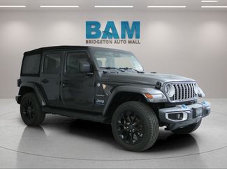 Used 2024 Jeep Wrangler Unlimited Sahara w/ Technology Group AWD/4WD video 1
