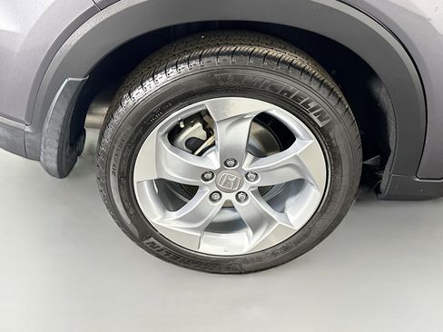 Used 2019 Honda HR-V LX image 32