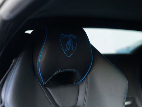 Used 2020 Lamborghini Huracan EVO image 47