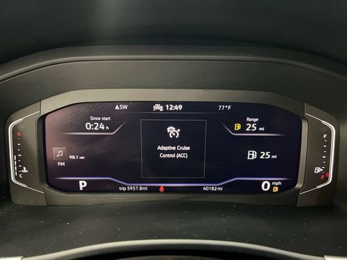 Used 2022 Volkswagen Atlas Cross Sport SE FWD image 12