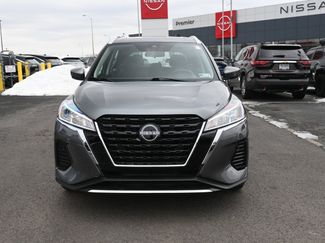 Used 2024 Nissan Kicks SV video 3