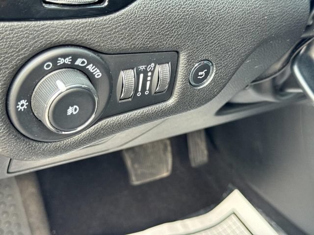 Used 2023 Jeep Cherokee Altitude Lux w/ Lux Elite Package AWD/4WD image 23