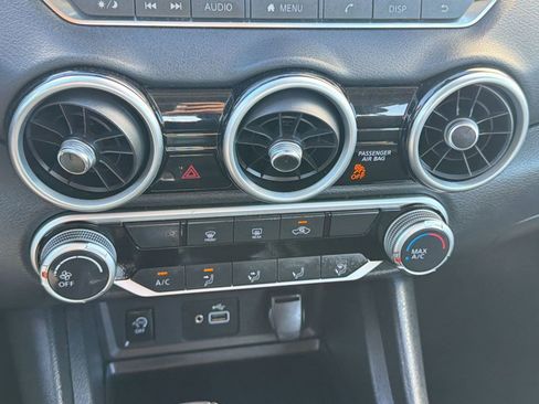 Used 2025 Nissan Sentra S image 18